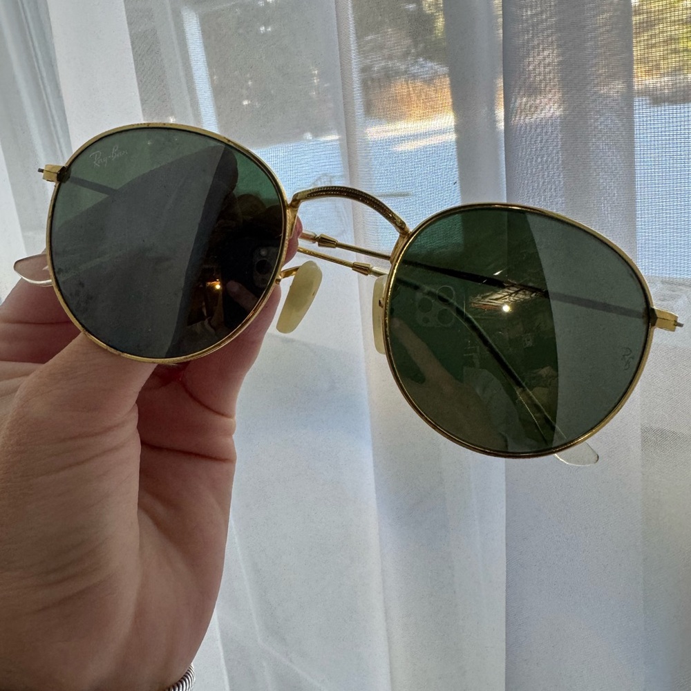 Ray-Ban Classic Gold Frame with Green Lenses